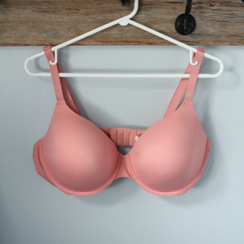Pink By Victoria Size 42D Lightly Lined Tshirt Bra New